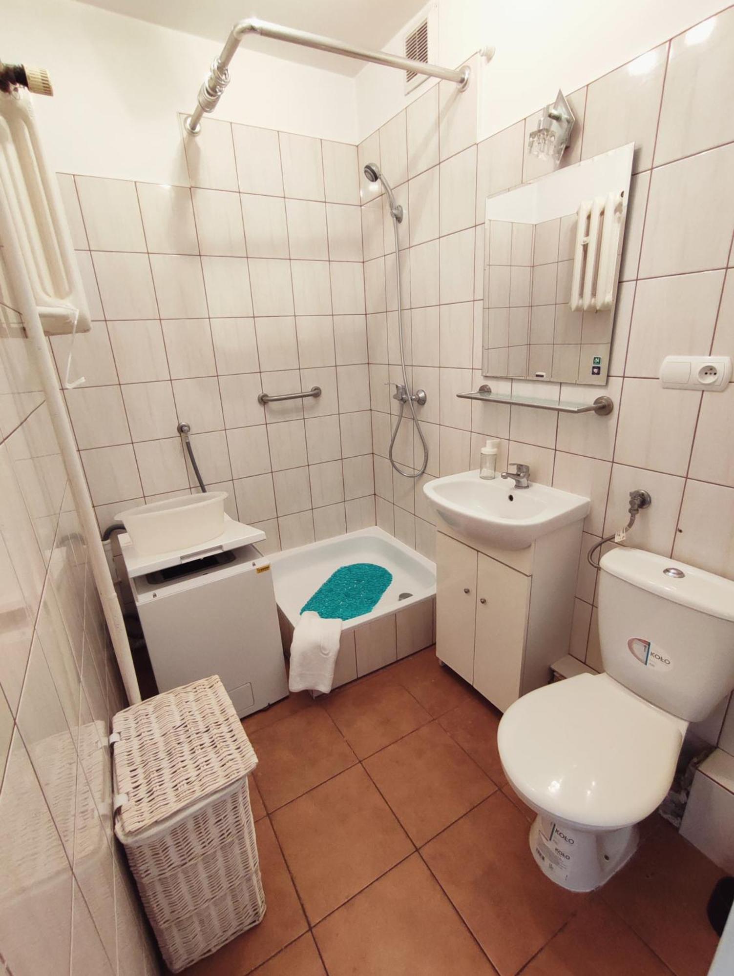Old House - Przymorze - 2,5 Km Do Plazy I Morza Apartment